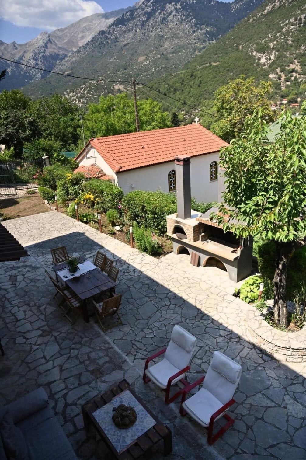 Kalavrita Winter Retreat - Homely Spacious Chalet Áno Vlasía المظهر الخارجي الصورة
